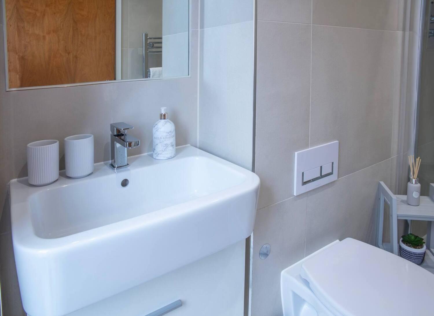 Westminster 2 Bed 2 Bath Apartment ลอนดอน ภายนอก รูปภาพ