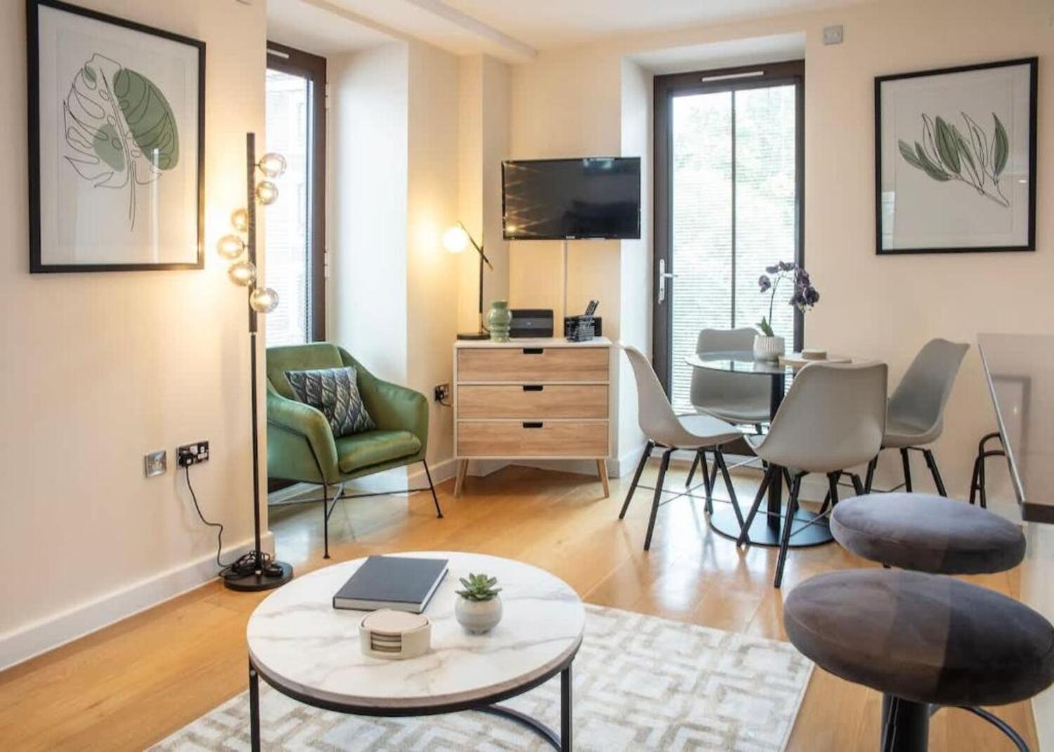 Westminster 2 Bed 2 Bath Apartment ลอนดอน ภายนอก รูปภาพ